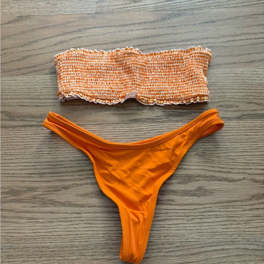 Frankie’s bikinis set